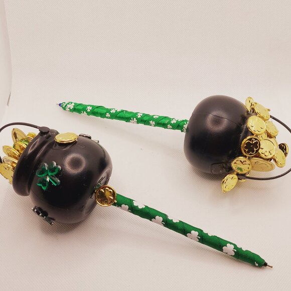 Gold, Black & Green Pot of Gold Pens and Holder (StPat4) - Picture 6 of 10
